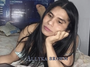 Allyka_browm