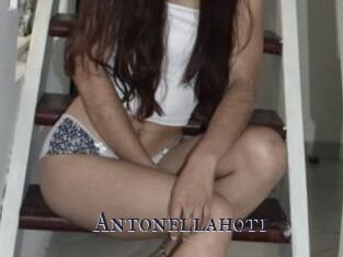 Antonellahot1