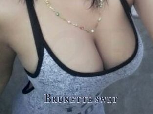 Brunette_swet