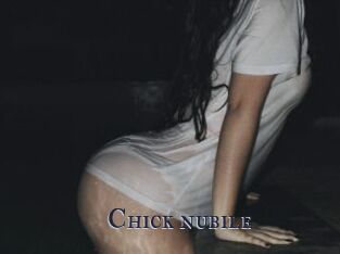 Chick_nubile