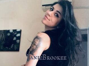 JanieBrookee