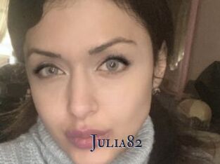 Julia82