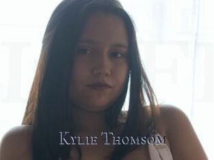 Kylie_Thomsom