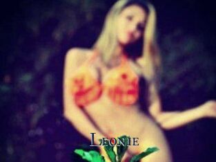 Leonie