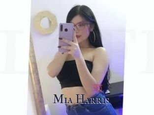 Mia_Harris