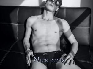 Nick_davis