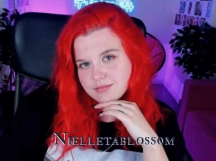 Nielletablossom