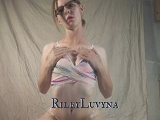 RileyLuvyna