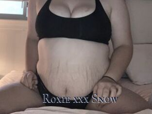 Roxie_xxx_Snow